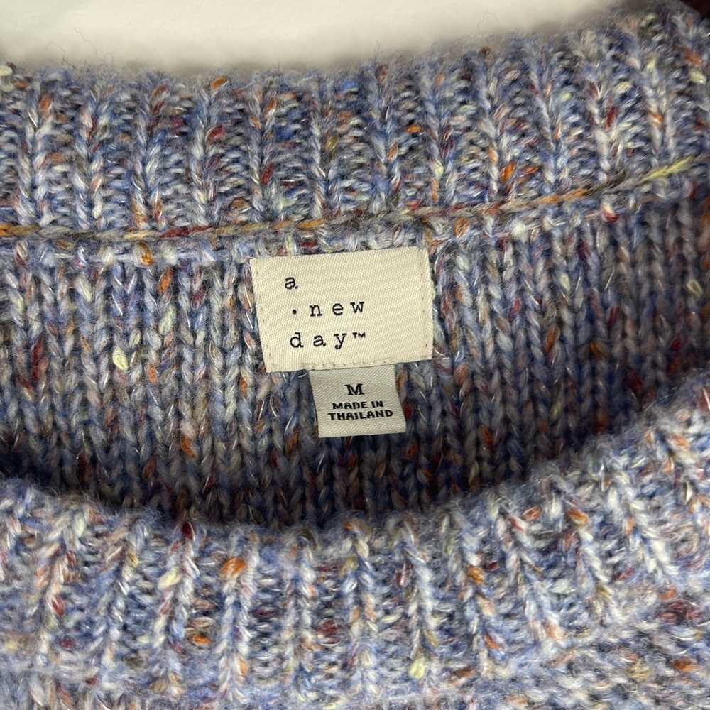 A new‎ day long sleeve blue knitted sweater. - Picture 6 of 9